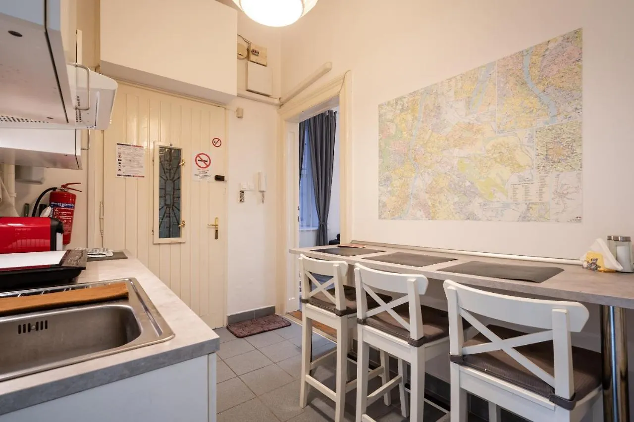 Theresa Loop Apartment Budapest