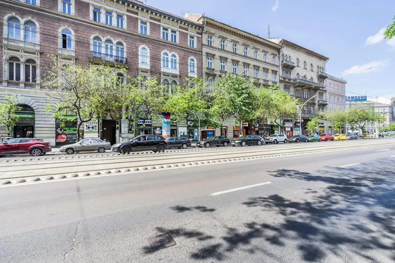 Theresa Loop Apartment Budapest